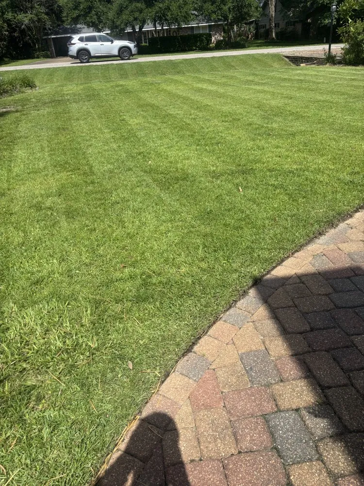 Professional landscape design experts serving Biloxi, MS - Unique Landscaping