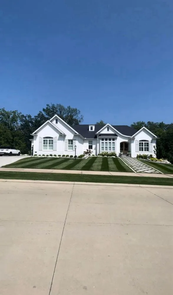 Professional landscaping services in Biloxi, MS by Unique Landscaping