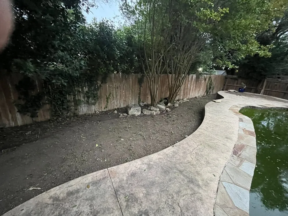 Trusted lawn mowing service for residential properties in San Antonio, TX by Unique Landscaping