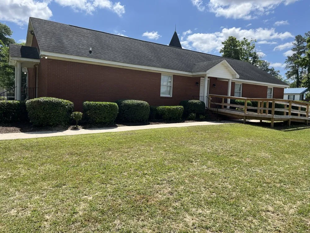 Trusted yard cleanup service in Orangeburg, SC by Unique Touch