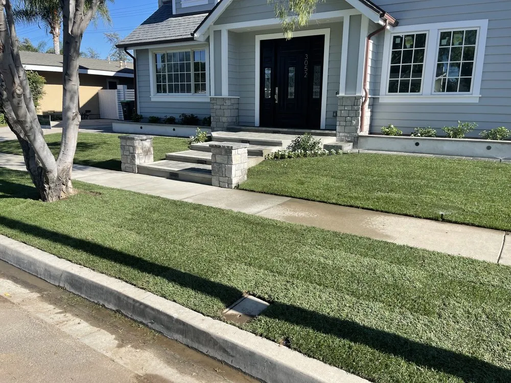 Expert lawn mowing service in Long Beach, CA - Unique Vision Landscaping