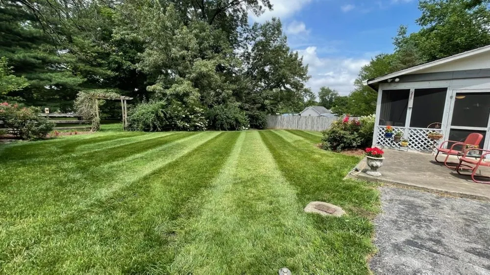 Trusted lawn care service for homes in Franklin, KY by United Contracting Lawn Care