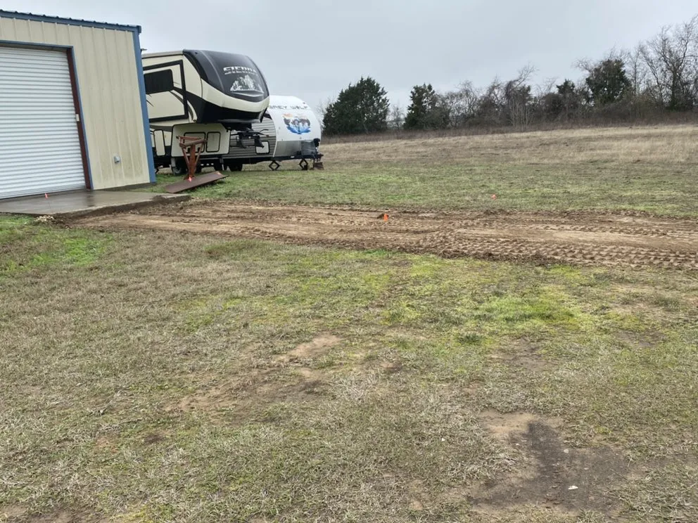 Professional yard maintenance in Buffalo, TX by United Contractors