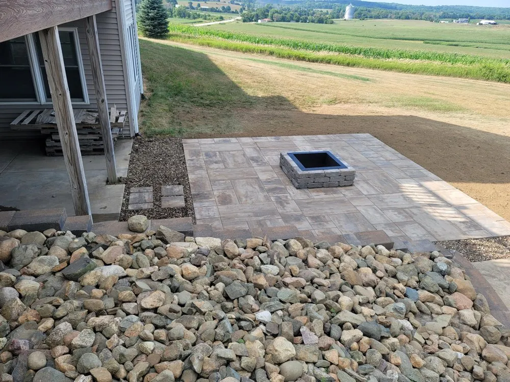 Trusted yard maintenance experts serving Cedar Rapids, IA - United Grading And Landscaping