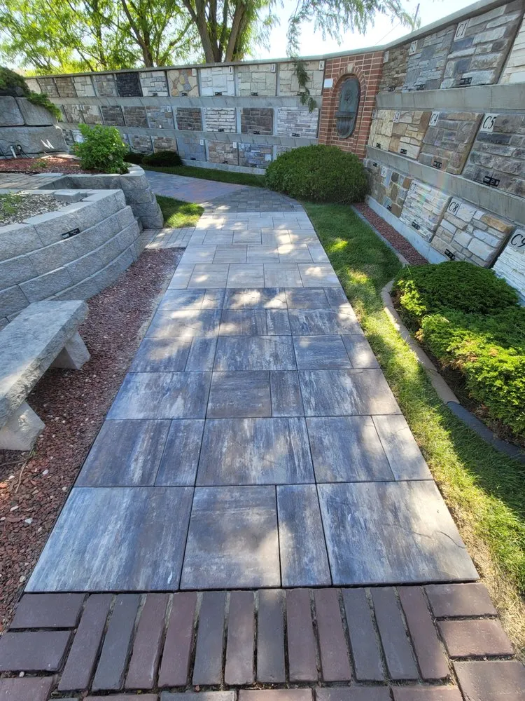 Expert lawn mowing service in Cedar Rapids, IA - United Grading And Landscaping