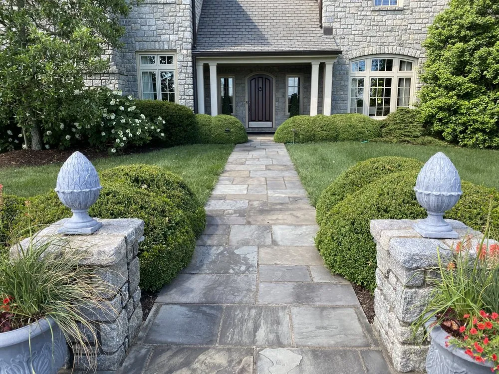 Reliable lawn mowing service in Lexington, KY - United Landscape