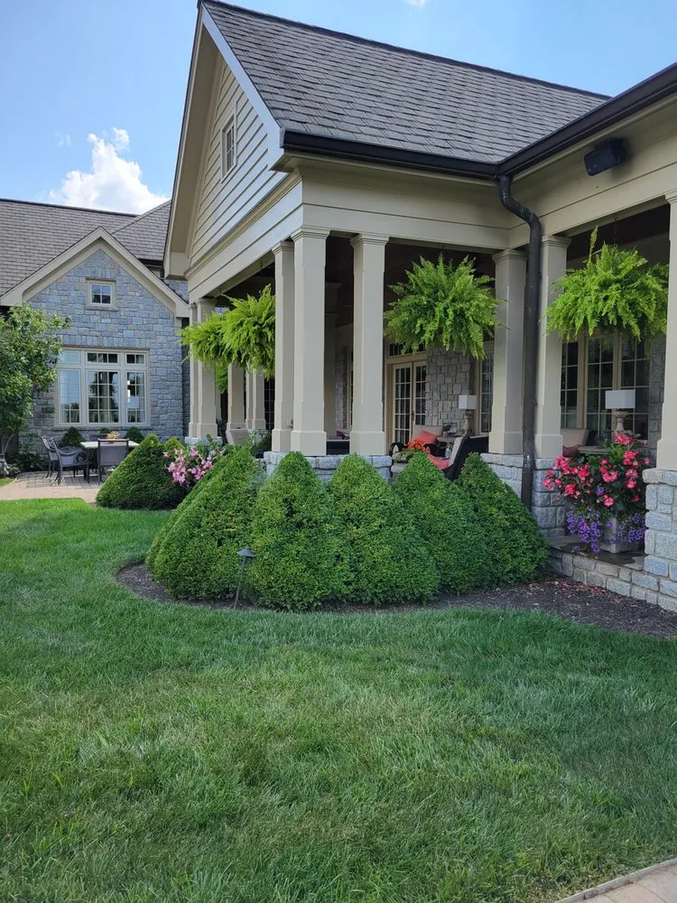 Local outdoor landscaping experts serving Lexington, KY - United Landscape