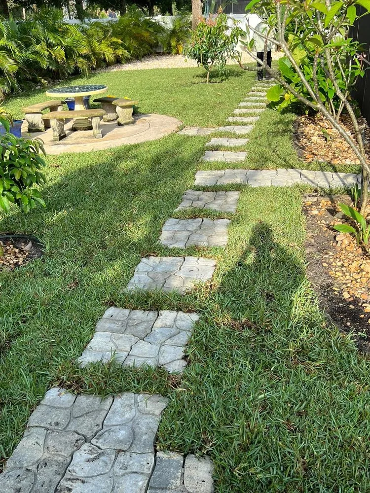 Top-rated landscaping services for residential properties in Vero Beach, FL by United Landscape Management