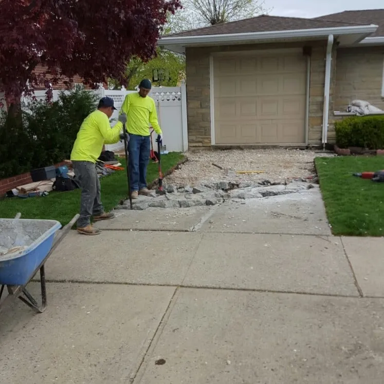 Expert lawn care service for year-round maintenance across Richmond Hills, NY - United Landscaping & Construction