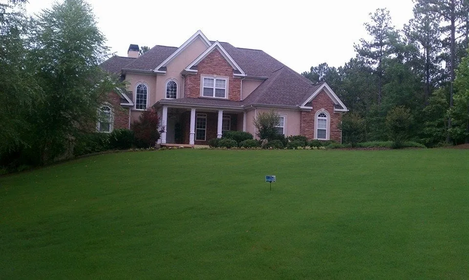 Expert outdoor landscaping in Newnan, GA by United Lawnscape