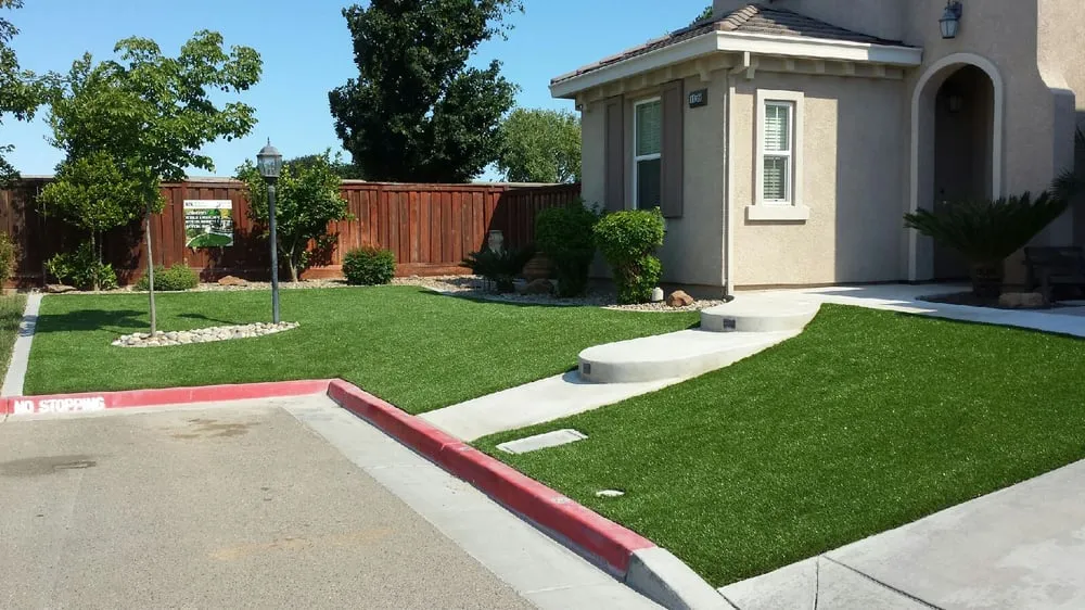 Affordable yard cleanup service in Woodland Hills, CA by United Turf