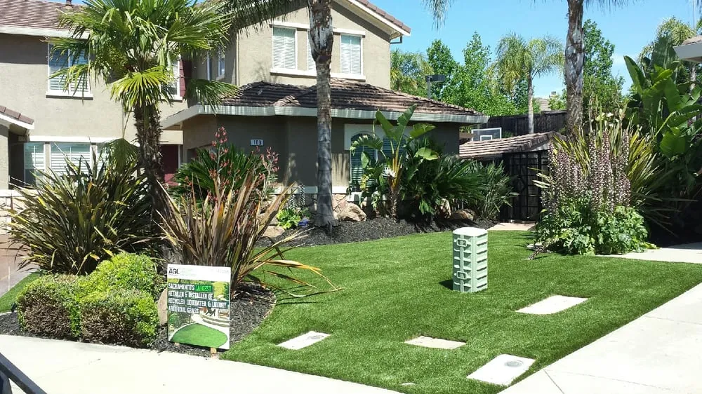 Professional residential landscaping experts serving Woodland Hills, CA - United Turf
