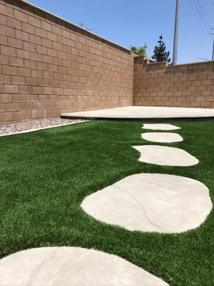 Top-rated yard maintenance in Woodland Hills, CA by United Turf