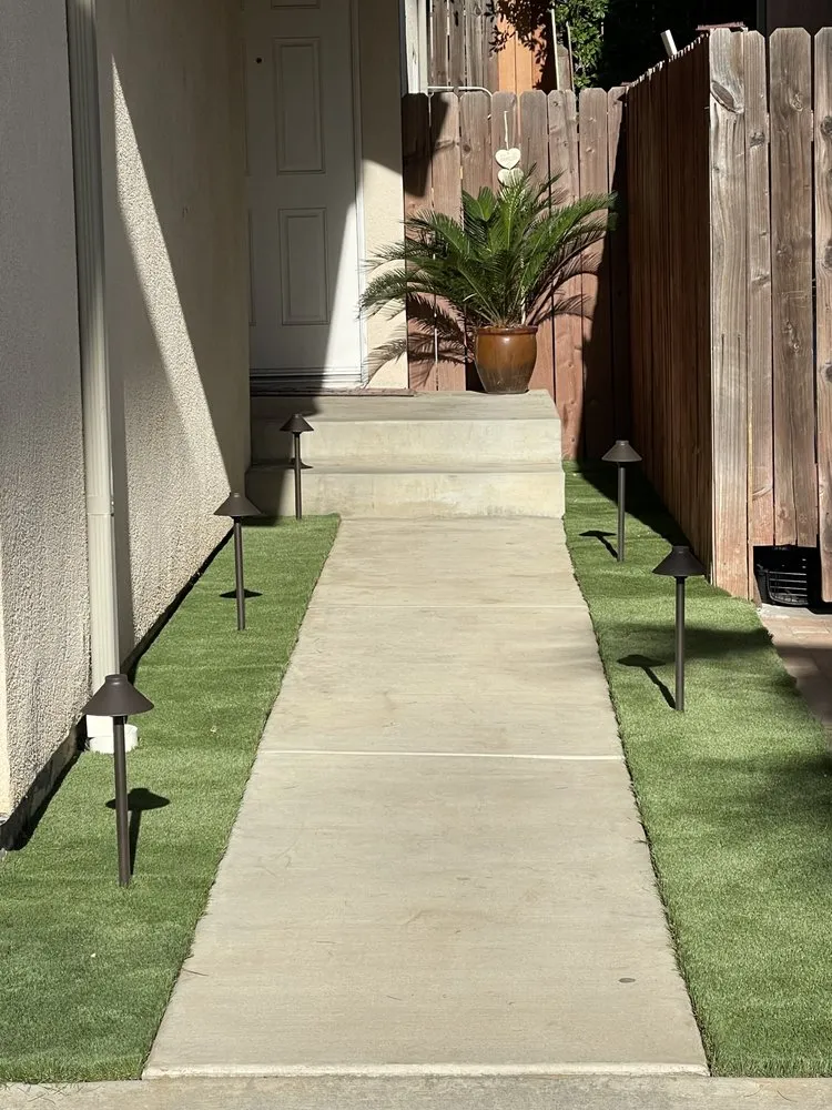 Expert lawn mowing service in Los Angeles, CA - United West Coast