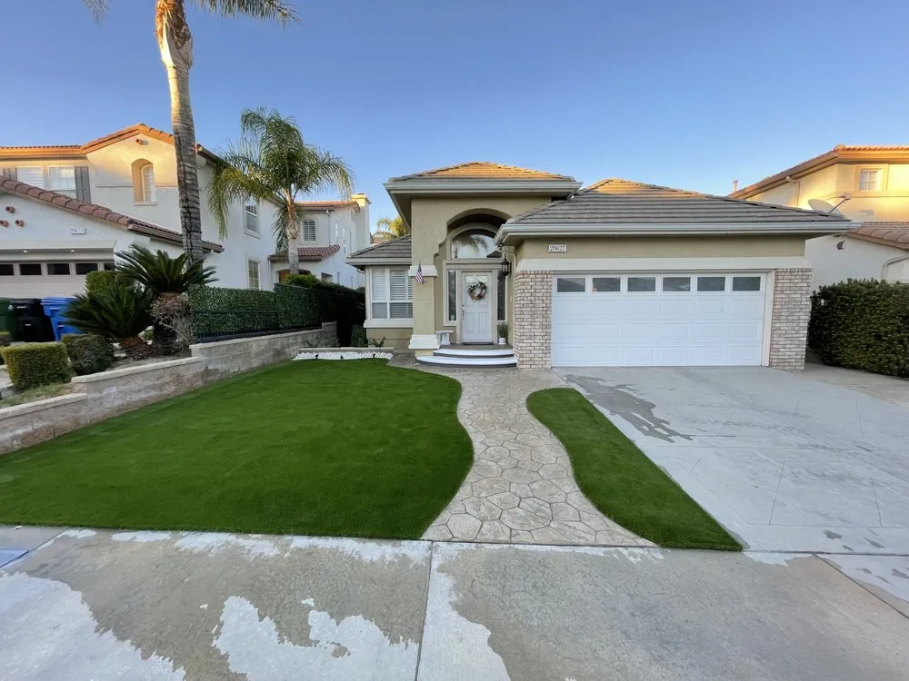 Custom yard cleanup service for year-round maintenance across Los Angeles, CA - United West Coast