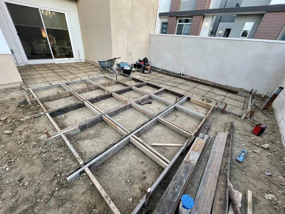 Trusted yard cleanup service for beautiful yards across Los Angeles, CA - United West Coast