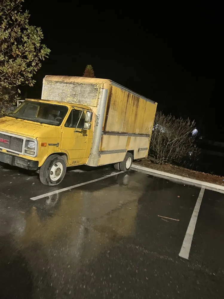 Expert lawn care service experts serving Akron, OH - Unity Construction Remodeling And Landscaping