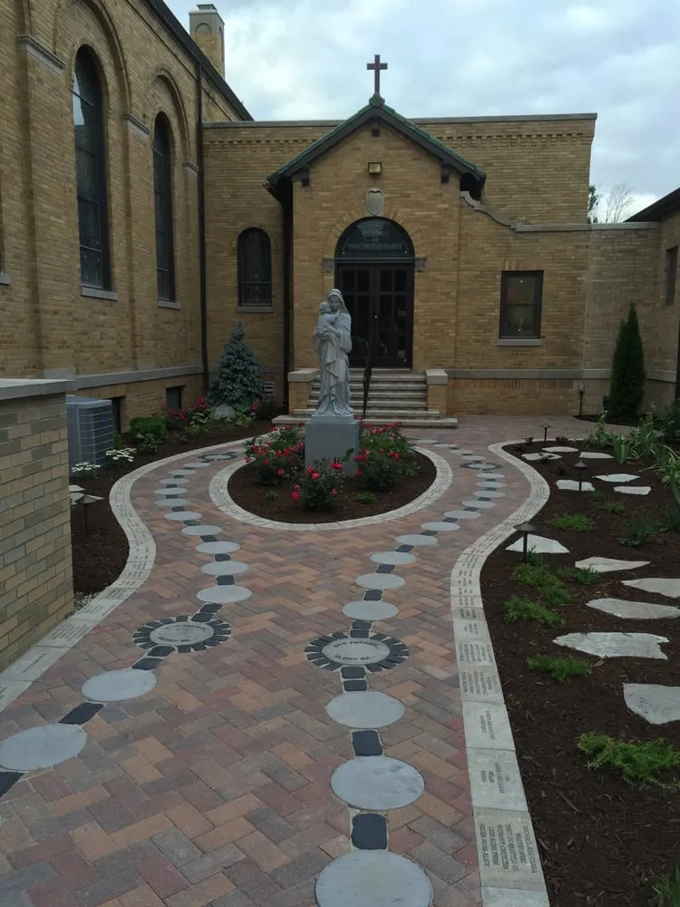 Trusted yard maintenance for homes in Crystal Lake, IL by Unity Landscapes