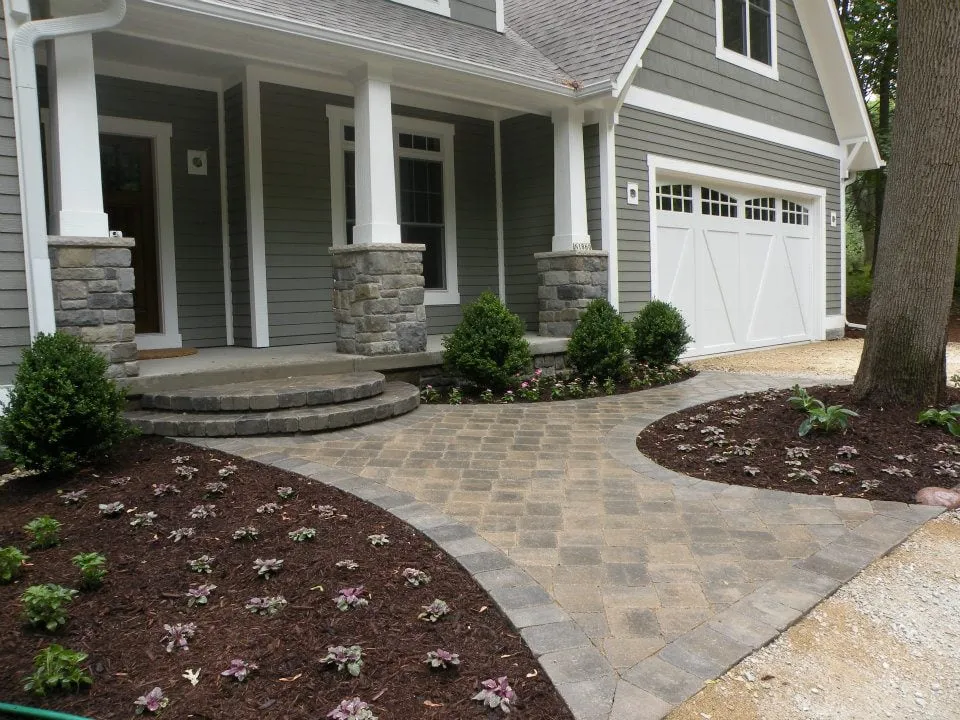 Top-rated garden landscaping experts serving Crystal Lake, IL - Unity Landscapes