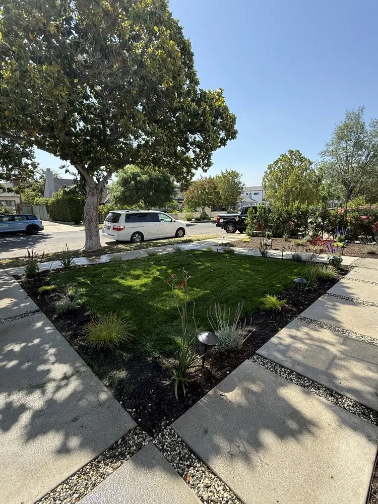 Affordable landscaping services in Los Angeles, CA by Universal Dreamscape