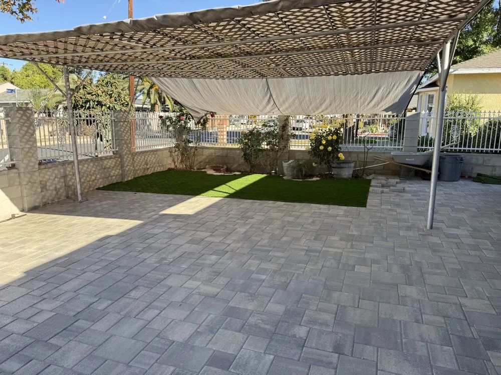 Affordable yard maintenance experts serving Los Angeles, CA - Universal Dreamscape