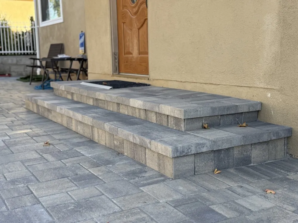 Affordable yard maintenance in Los Angeles, CA - Universal Dreamscape