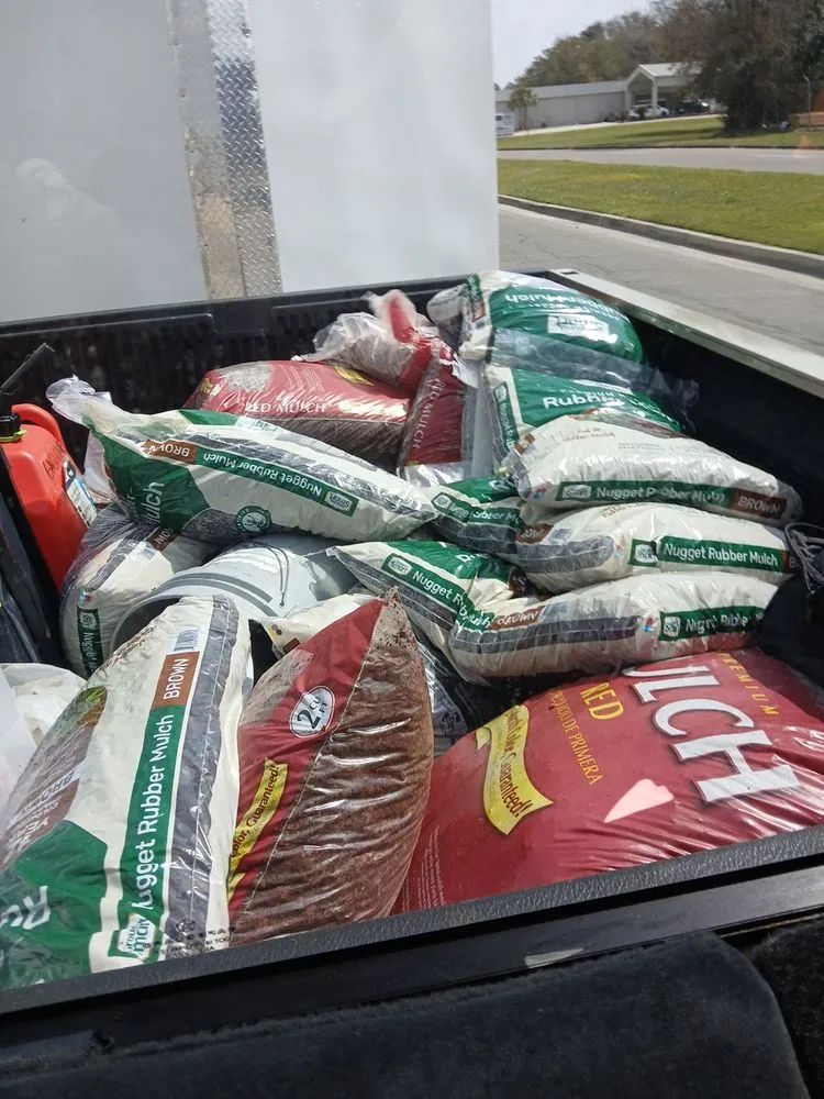 Professional landscaping services experts serving Gulfport, MS - Universal Gaines Landscaping