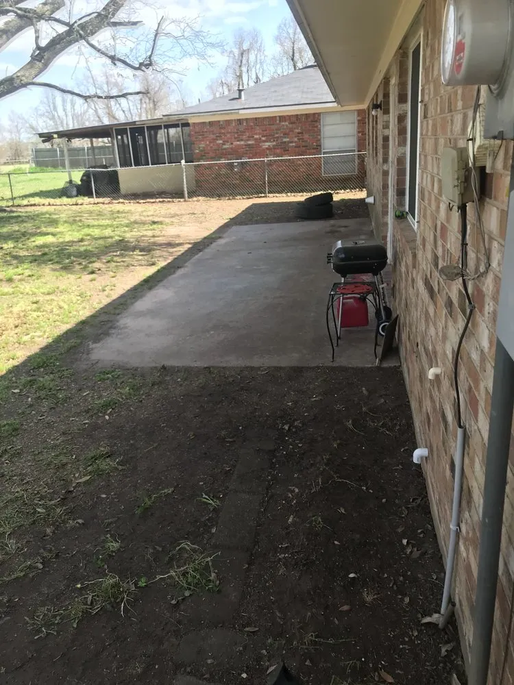 Expert residential landscaping experts serving Shreveport, LA - Universal Gardening And Lawn Maintenance