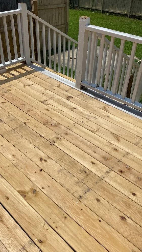 Trusted yard maintenance for year-round maintenance in Raleigh, NC by Universal Helpers