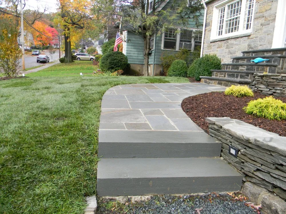 Local yard cleanup service for homes in Newark, NJ by Universal JC Construction & Landscaping