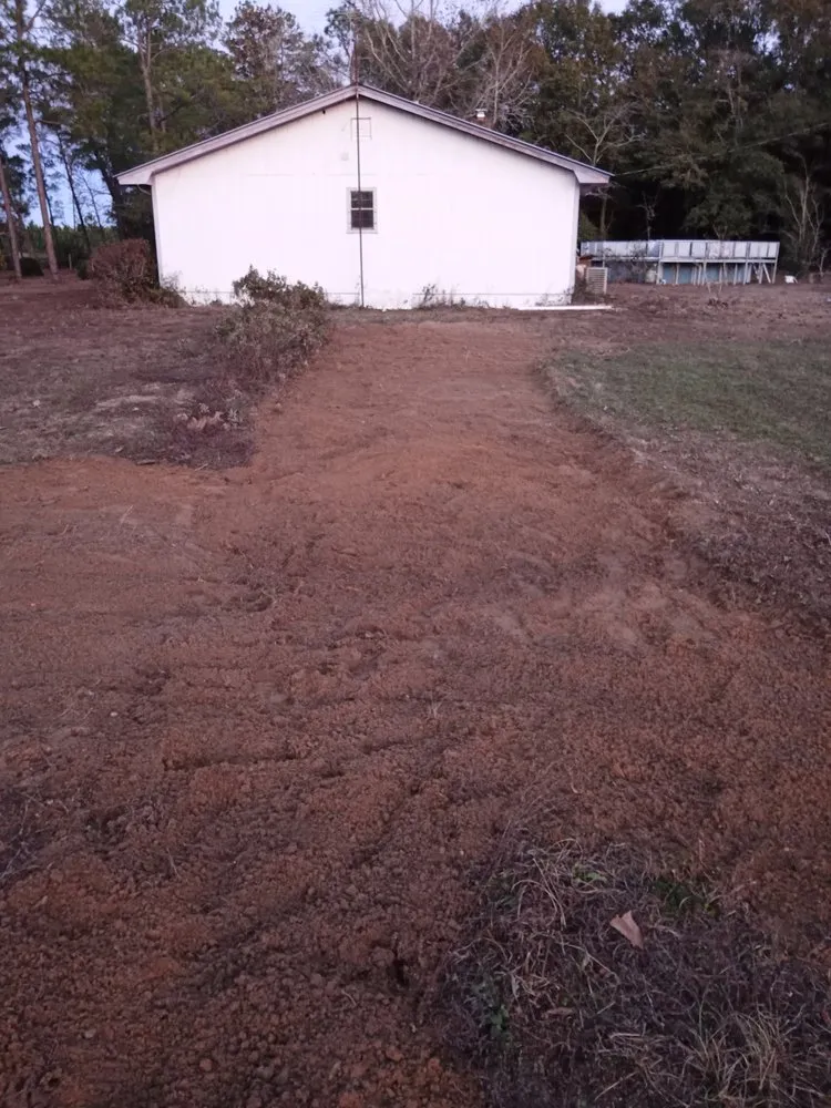 Top-rated lawn care service for homes in Pensacola, FL by Universal Landscape Creations