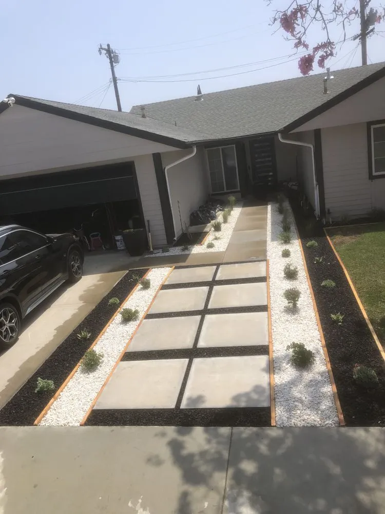 Affordable yard maintenance in Azusa, CA - Universal Landscape Design and Construction