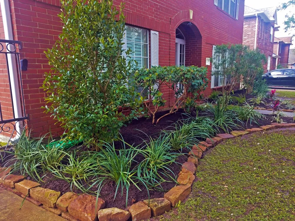 Top-rated landscape installation for year-round maintenance across Houston, TX - Universal Landscape Services