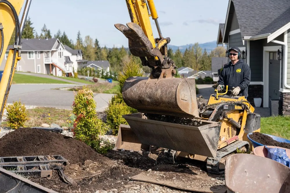 Professional yard cleanup service in Tulalip, WA by Universal Landscape