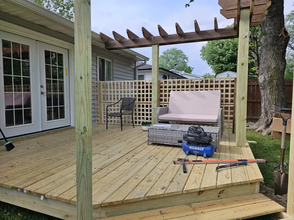 Expert yard maintenance near you in Indianapolis, IN by Universal Landscaping & Construction