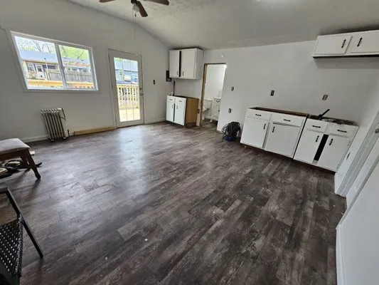 Universal Landscaping & Construction Logo