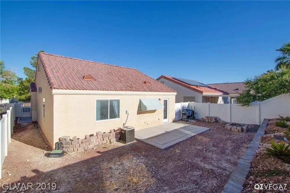 Local residential landscaping in North Las Vegas, NV by Universal Landscaping