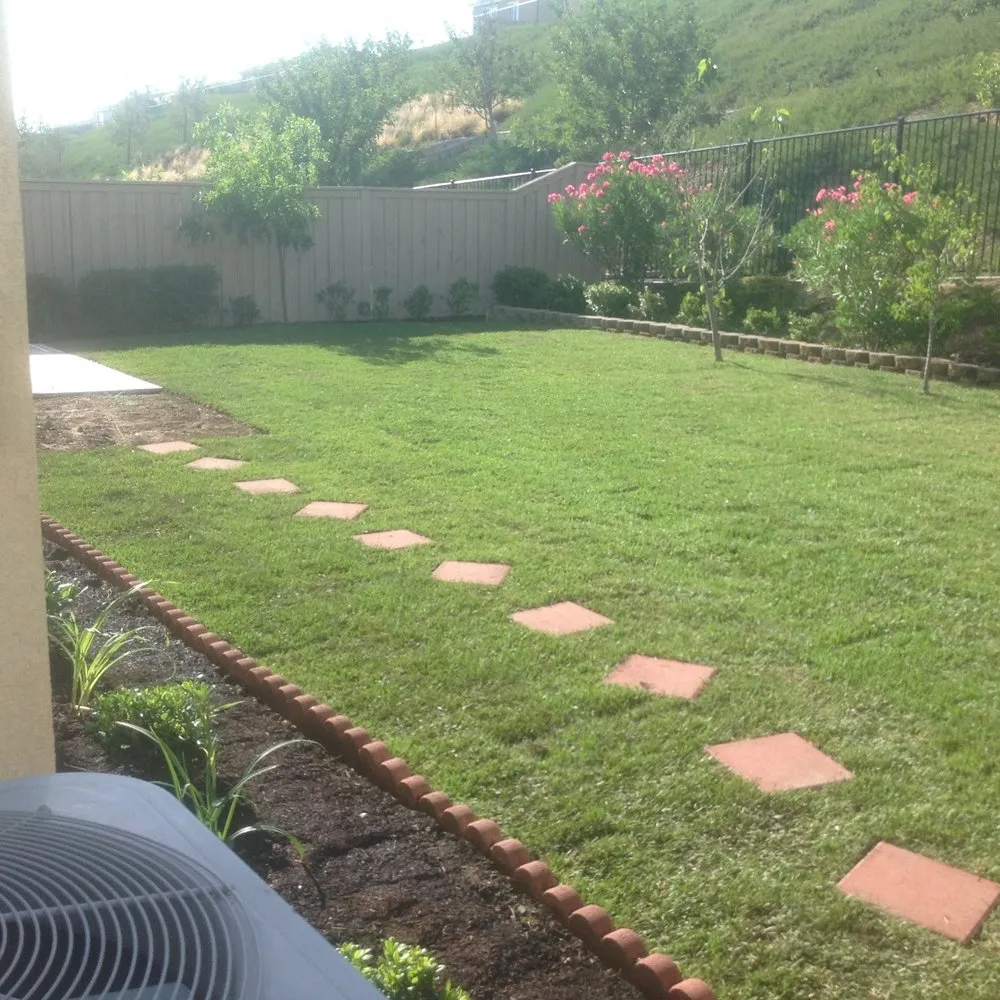 Custom yard maintenance experts serving Perris, CA - Universal Landscaping