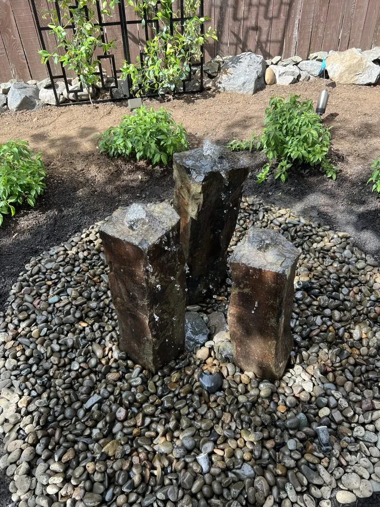 Top-rated lawn care service for residential properties in Milwaukie, OR by Universe Landscape