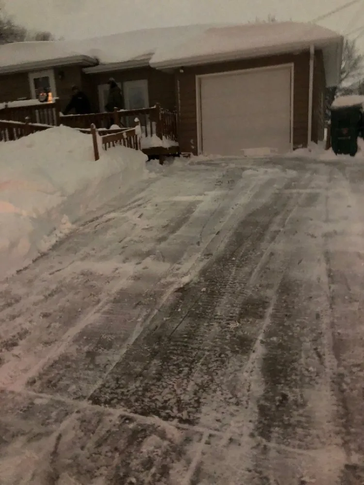 Trusted lawn care service for beautiful yards across Sioux Falls, SD - University Lawn Care