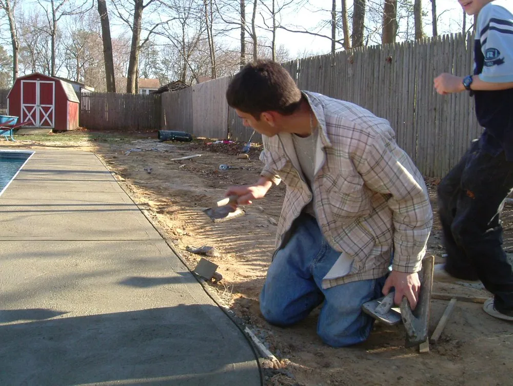 Reliable lawn care service for homes across Brookhaven, NY - Unlimited Contracting