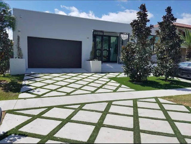 Affordable yard maintenance near you across Hialeah, FL - Unlimited Grass