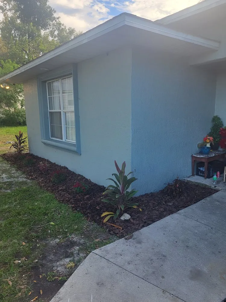 Local lawn care service experts serving Winter Haven, FL - Unlimited Green Solutions