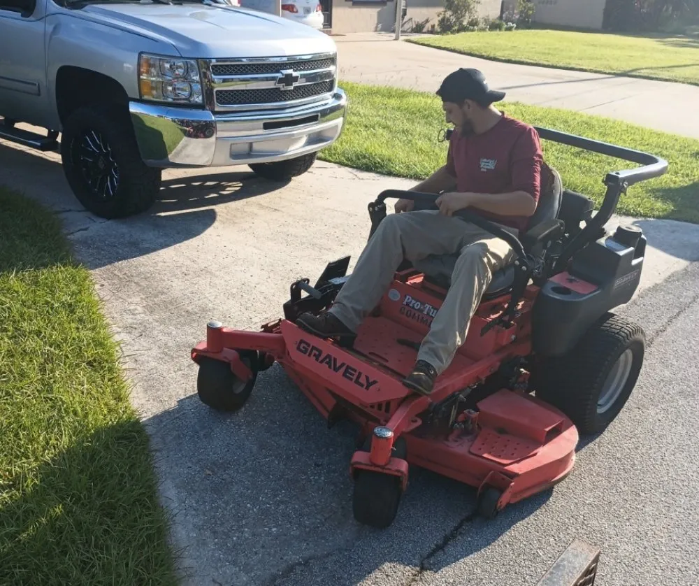 Top-rated lawn care service experts serving Winter Haven, FL - Unlimited Green Solutions
