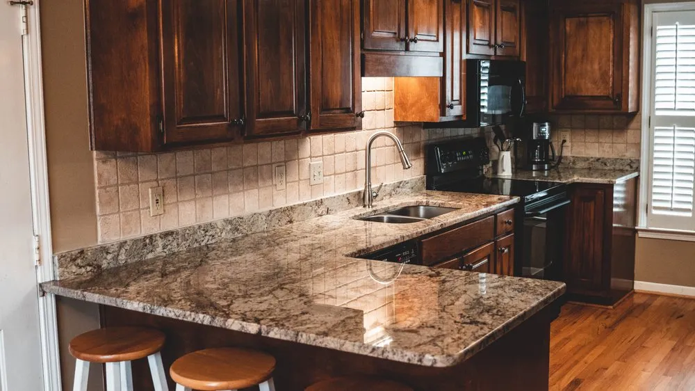 Affordable lawn mowing service in Seneca, SC - Unlimited Landscapes, Stone & Granite