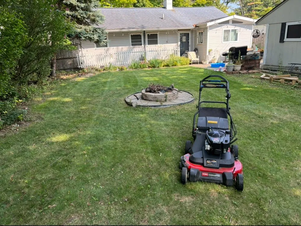 Top-rated yard maintenance for year-round maintenance in Cleveland, OH by Unlimited landscaping