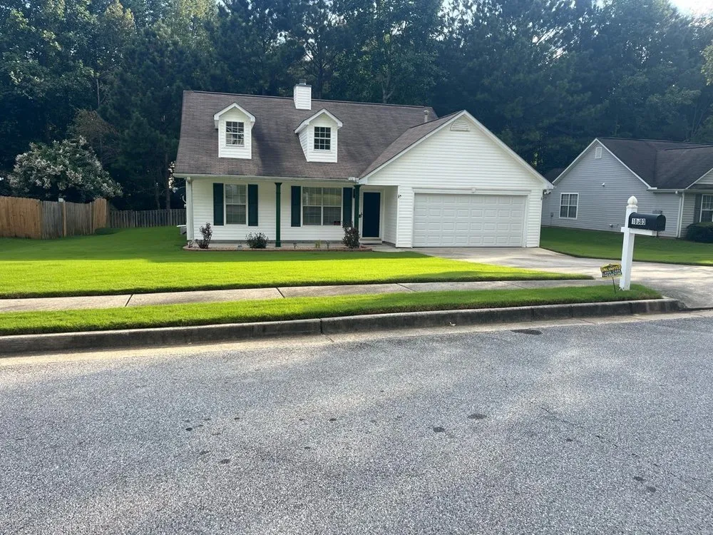 Top-rated lawn care service for year-round maintenance across Acworth, GA - Unlimited Lawn Care