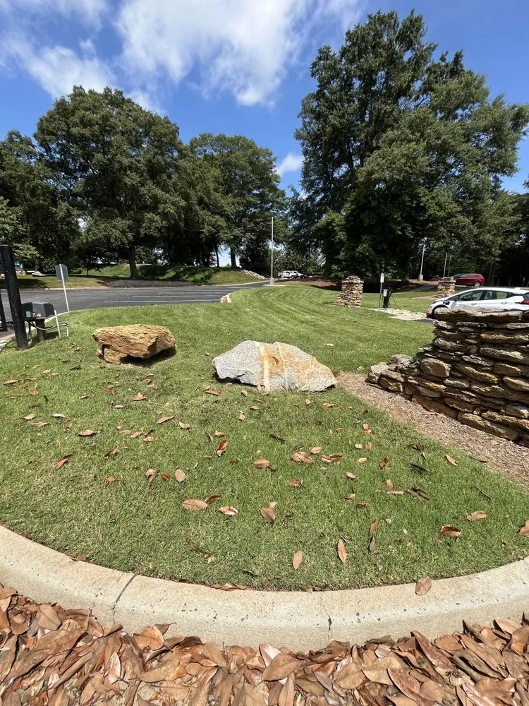 Professional lawn care service in Greenville, SC by Unlimited Lawn Care