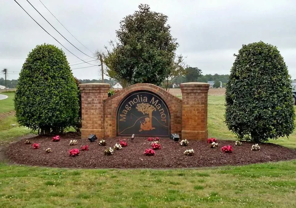 Professional lawn mowing service in Elizabeth City, NC by Unlimited Lawns