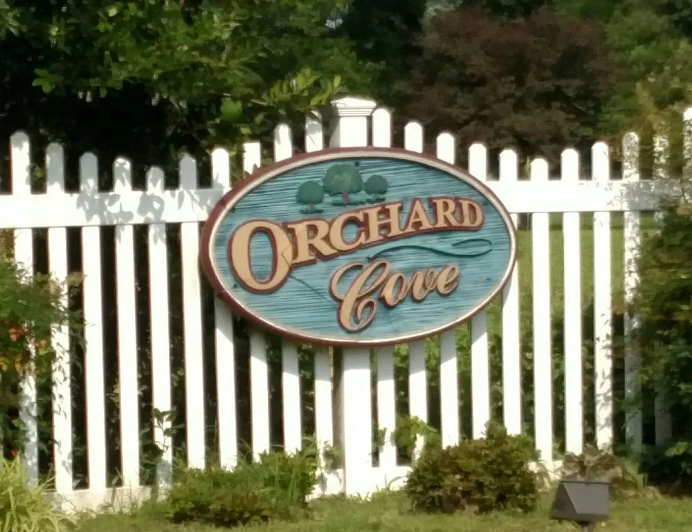 Custom yard cleanup service in Elizabeth City, NC by Unlimited Lawns